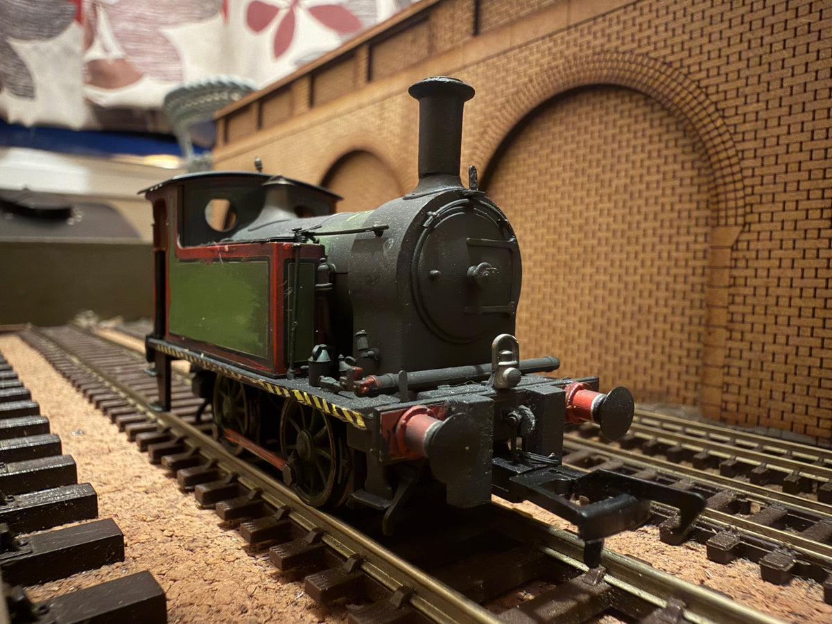 Rapido 923001 (OO) Ex North Eastern Railway, H Class [Y7] in Heavily Weathered Apple Green without decals. DCC Ready 