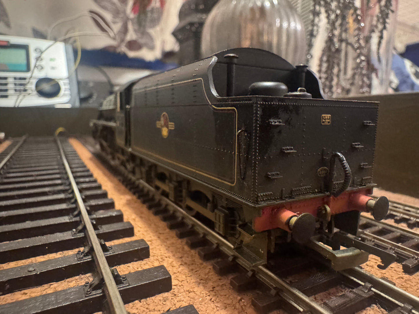 Hornby R2995XS (OO) EX LMS Class 5MT ‘Black Five’ (No Number) in Weathered BR Black. DCC Sound Fitted 