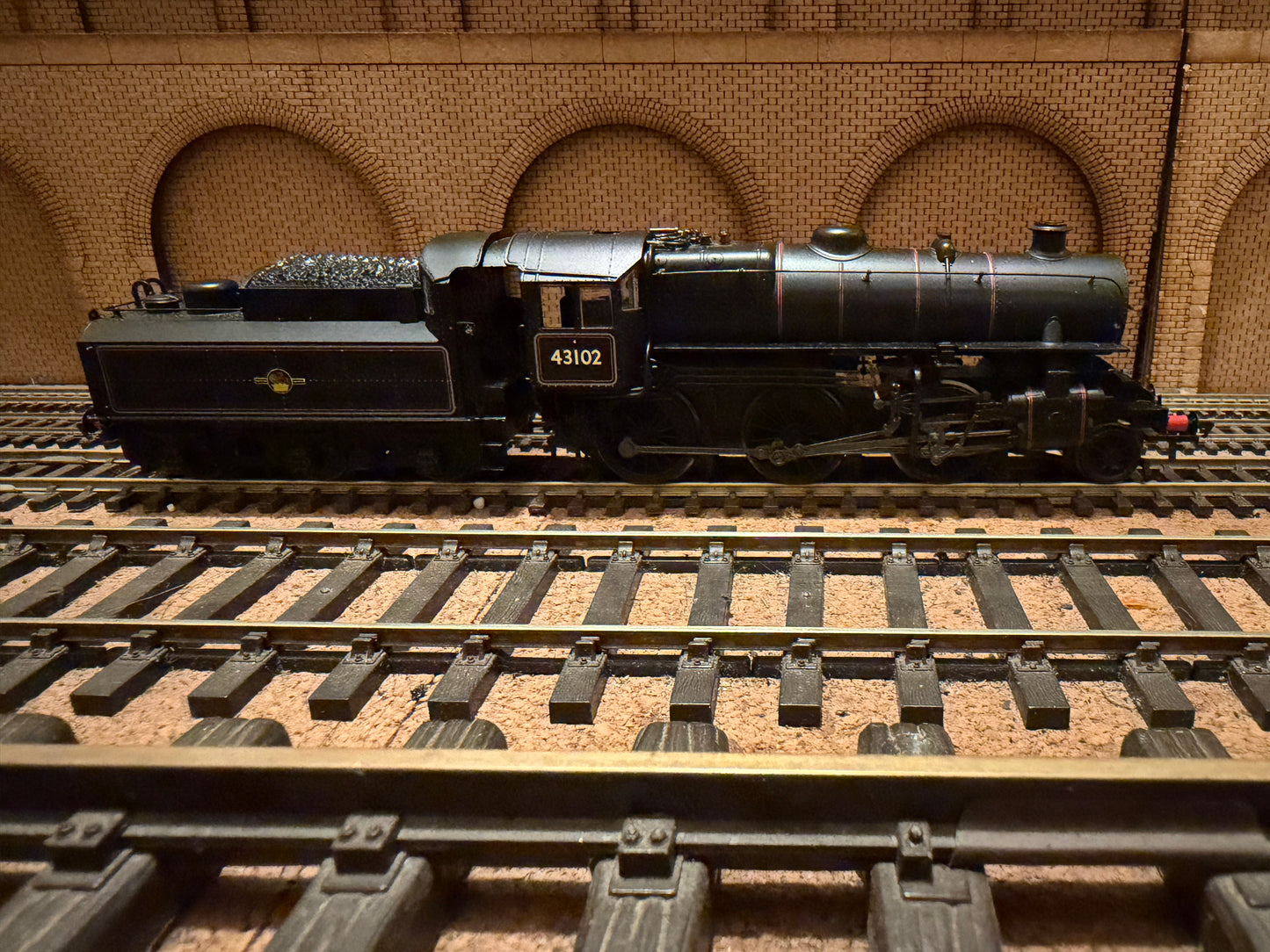 Bachmann 32-577 (OO) British Railways [LMS] Ivatt 4MT ‘Fargo’ No.43102 in BR Lined Black. (Shed Code 51A, Darlington Depot) DCC Ready 