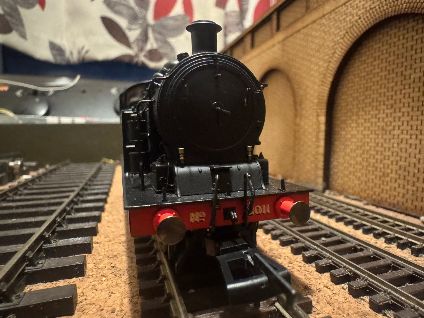 Oxford Rail OR76N7002 (OO) Ex GER N7 No.8011 in Pre 1936 LNER Unlined Black with Condensing Gear. DCC Ready 