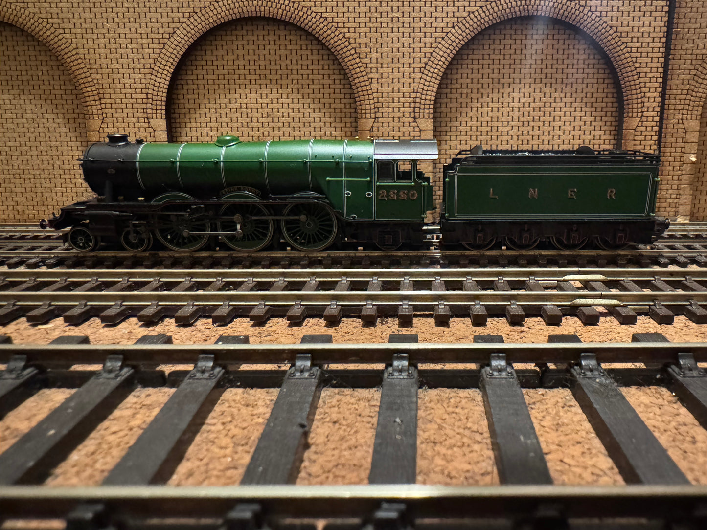 Hornby TT1001AM (TT120) The Scotsman, Starter Set. DCC Ready 