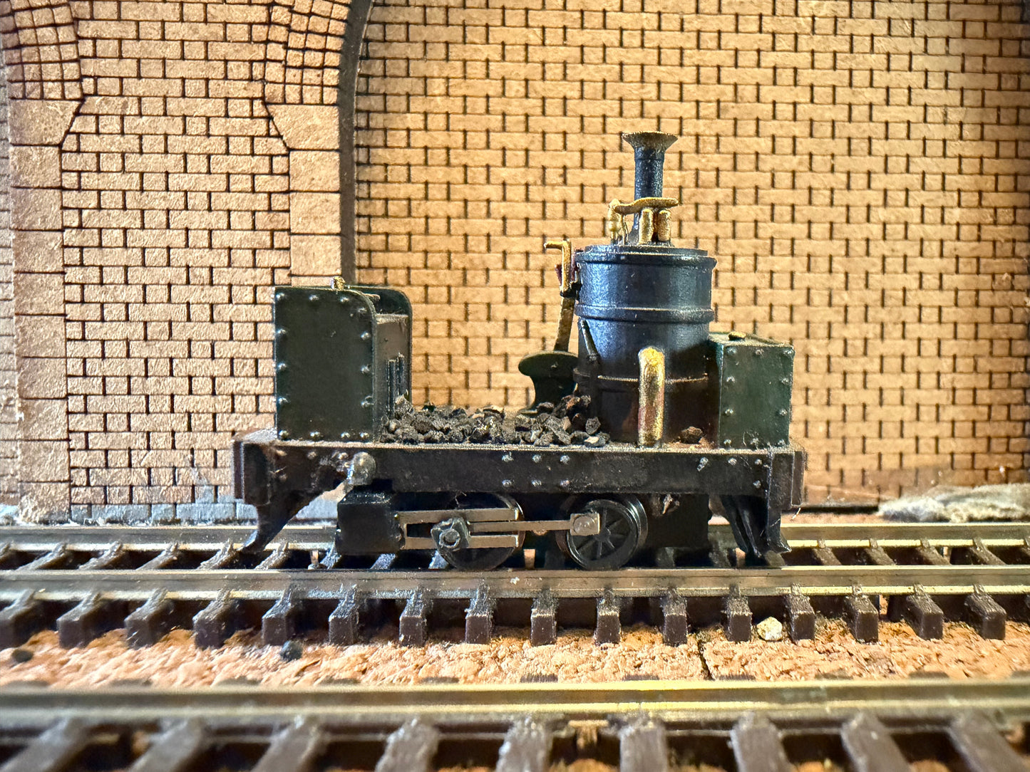 Tramfabiek / Manufacturer Unknown (OO9) Vertical Boiler ‘Coffee Pot’ Loco 