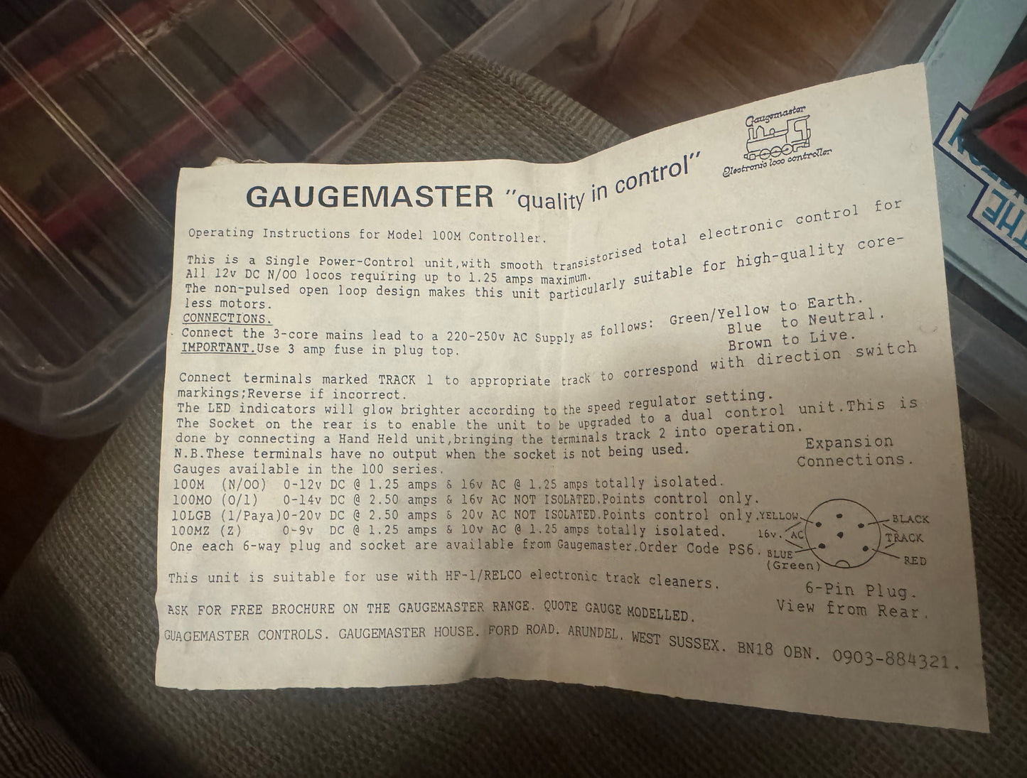 Gaugemaster 100M (N to O) Series 100M 12V DC Controller and Transformer. 
