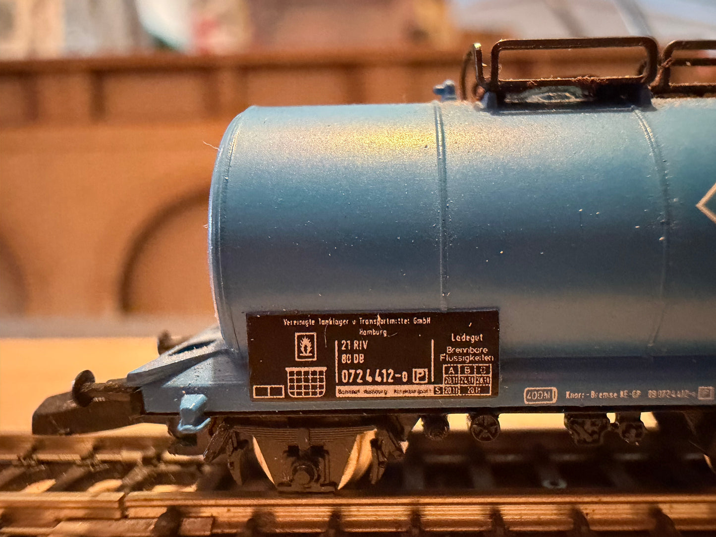 Marklin 8613 (Z) Deutscher bahn, Aral Tank Wagon No.072 6 412-0 