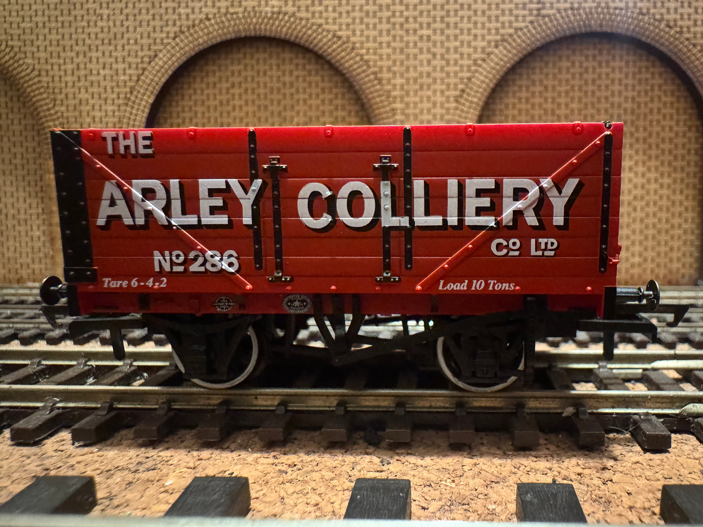 Oxford Rail OR76MW7008 (OO) Arley Collery 12T Severn Plank Open Wagon No.286 
