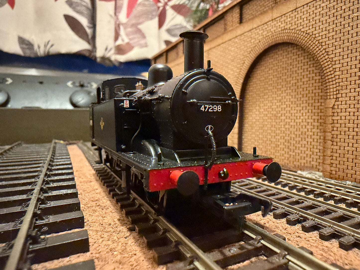 Bachmann 32-232A (OO) Ex LMS ‘Fowler’ 3F ‘Jinty’ No.47298 in British Railways Unlined Black. (Shed Code, 8G Sutton Oak Depot) DCC Ready 