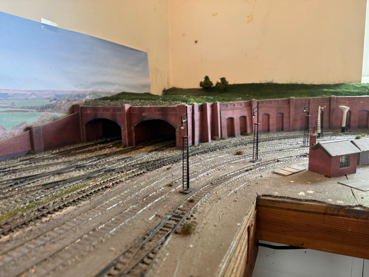 “Becombe” 8ft by 6ft OO Model Railway 