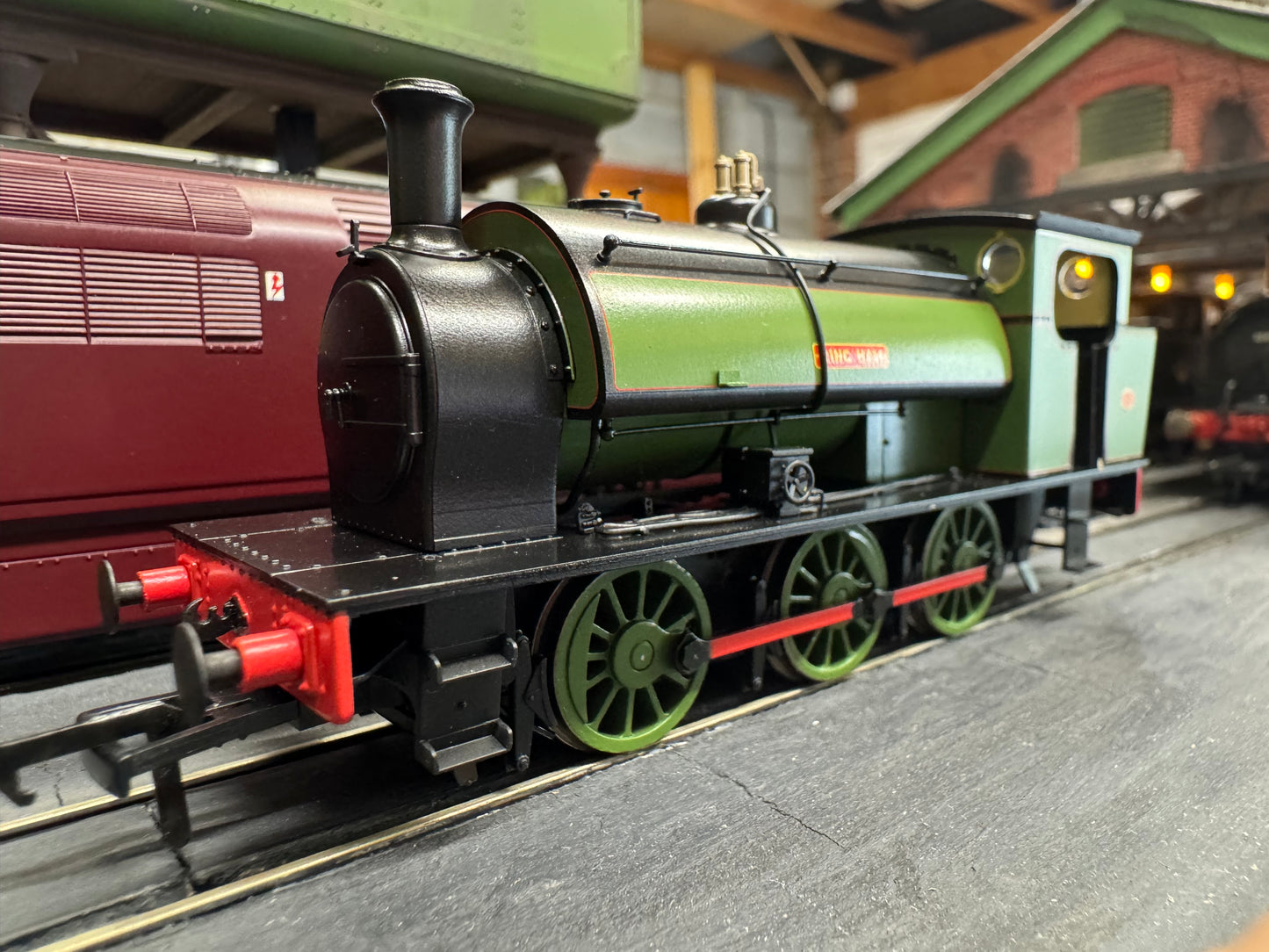 Rapido 903008 (OO) Hunslet 16 Inch No.1982 “Ring haw” in Nassington Quarry Green & Black. DCC Ready. 