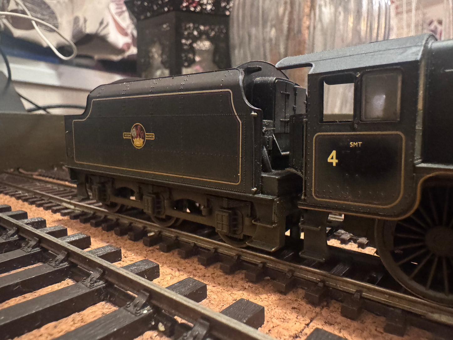 Hornby R2995XS (OO) EX LMS Class 5MT ‘Black Five’ (No Number) in Weathered BR Black. DCC Sound Fitted 