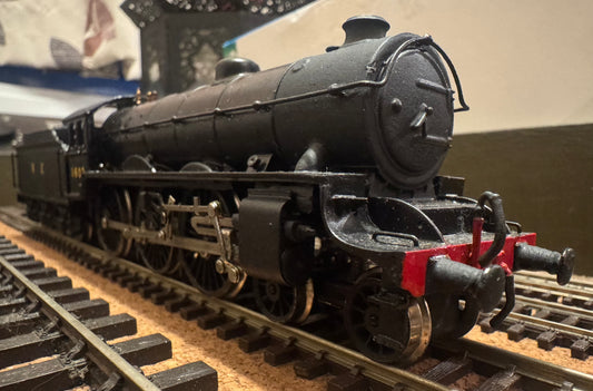 Hornby R053 (OO) London North Eastern Railway, Class B2 No.1603 [Framlingham] in LNER (NE) Wartime / Post War Unlined Black. 