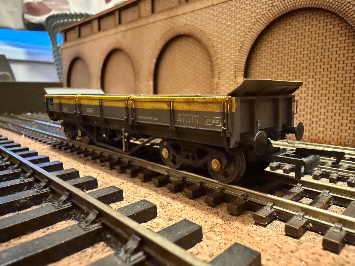 Dapol 4F-043-014 (OO) British Rail, YCV ‘Terbot’ Wagon No.DB978115 in weathered BR Civil Engineer ‘Dutch’ Livery 