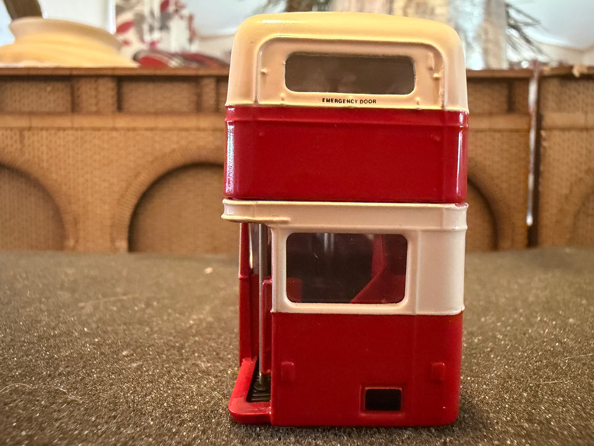 EFE 19802 (1:76/ OO) Daimler CVG6 Double Decker Bus, Fleet Number H500 in Potteries Motor Transport Livery