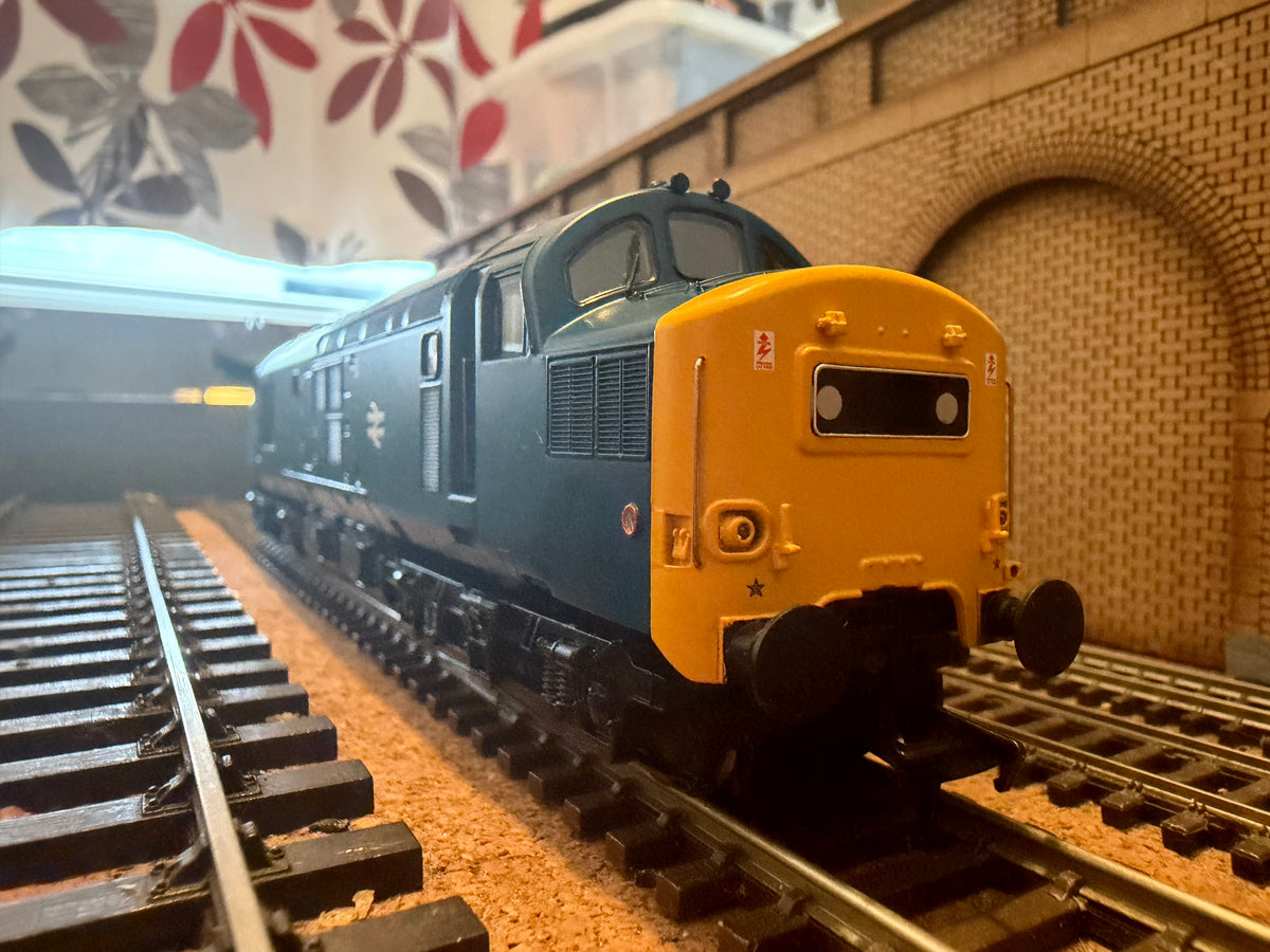 Bachmann 32-781 (OO) British Railways Class 37/0 No.37251 in British Rail Blue. DCC Ready 