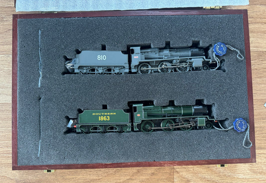 Bachmann 32-150 (OO) South Eastern & Chatham and Southern Railway N class, Double Special Edition Set No.864 of 1000