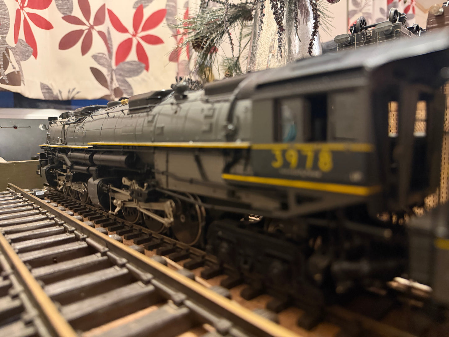 Key Imports / Samhongsa (O Gauge) Union Pacific Railroad, Oil Fired Challenger Class No.3978 in Late Union Pacific Two-Tone Grey. Limited Edition 