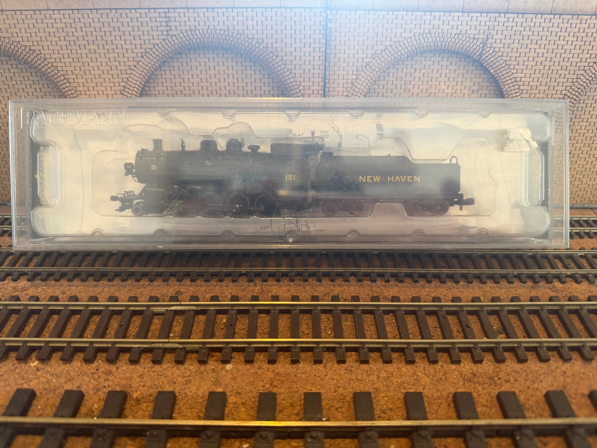 Bachmann Spectrum 81174 (N Scale) Baldwin 2-8-0 Consolidation No.151 with medium tender in New York, New Haven & Hartford Livery. DCC Ready 