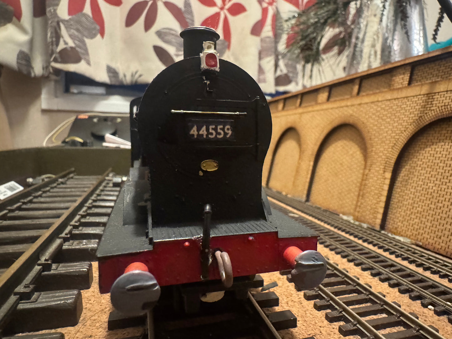 Lima L216534 (O) Ex LMS ‘Fowler’ 4F No.44559 in Unlined and Weathered British Railways black. 
