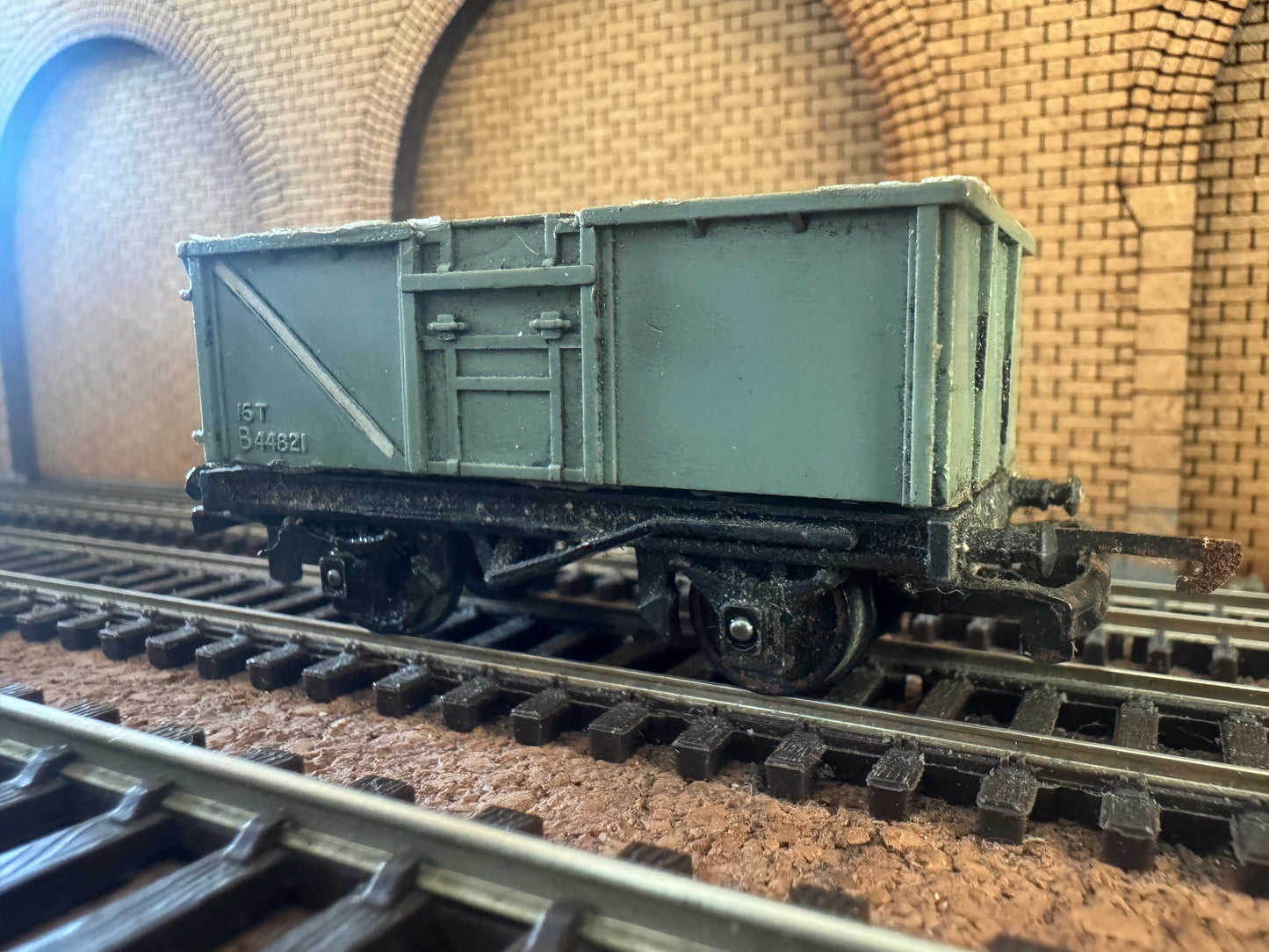 Tri-ang T.70 (TT) British Railways 16T Mineral Wagon No.44821 in BR Grey