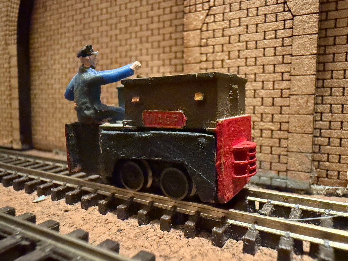 Tsugawa / Unknown TU-7T (OO9) Wingrove &amp; Rogers &nbsp;Battery Electric Locomotive “Wasp”