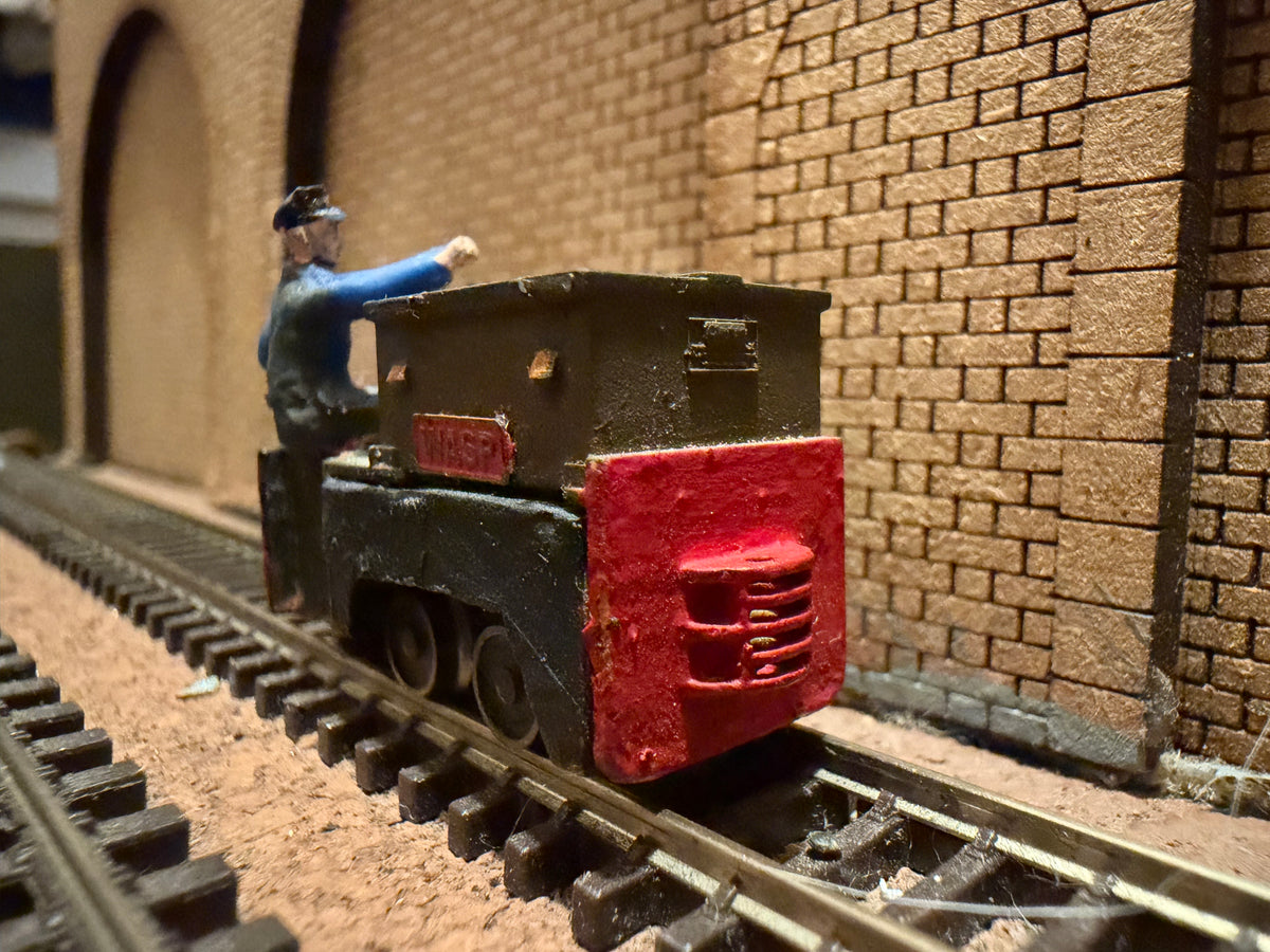 Tsugawa / Unknown TU-7T (OO9) Wingrove &amp; Rogers &nbsp;Battery Electric Locomotive “Wasp”