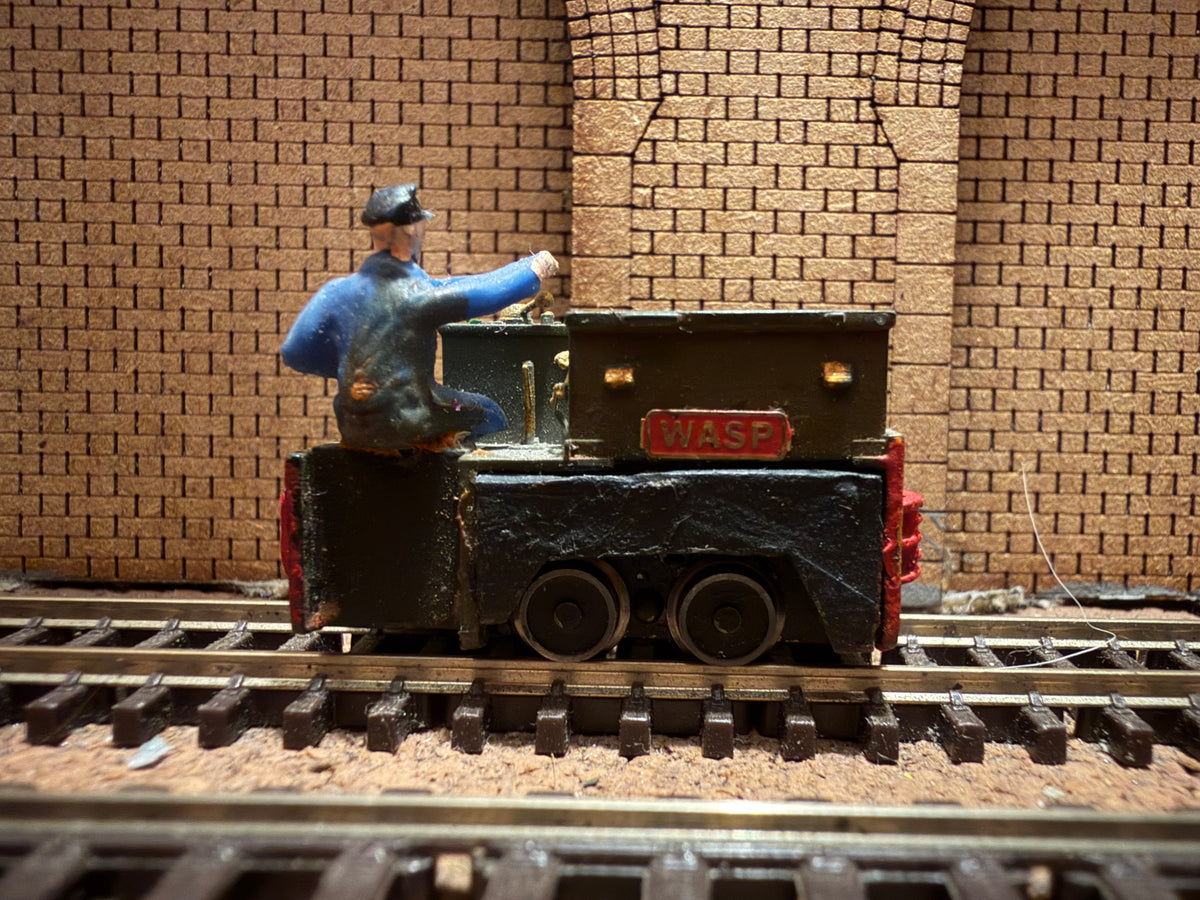 Tsugawa / Unknown TU-7T (OO9) Wingrove &amp; Rogers &nbsp;Battery Electric Locomotive “Wasp”
