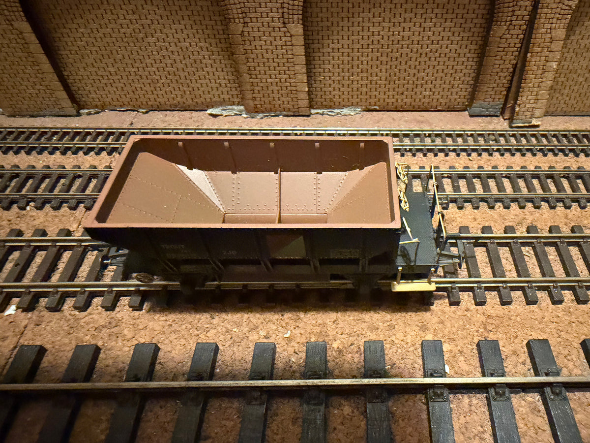 Hornby R6622 (OO) British Rail ZJO Trout Ballast Hopper Wagon No.DB992185 in Weathered Departmental Livery&nbsp;
