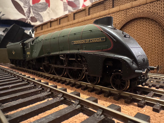 Hornby R2910 (OO) Ex LNER A4 No.60010 “Dominion of Canada” in British Railways Lined Green. (Shed Allocation, 34A Kings Cross) DCC Ready, Special Edition No.736 of 1000. 